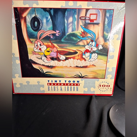WARNER BROS VTG 90s Tiny Toon Adventure 300 piece Jigsaw puzzle. Dated 1993 - Picture 2 of 9